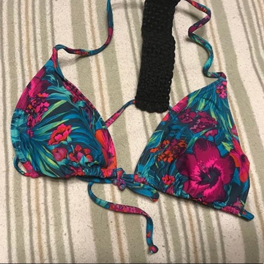Primark floral bikini top!